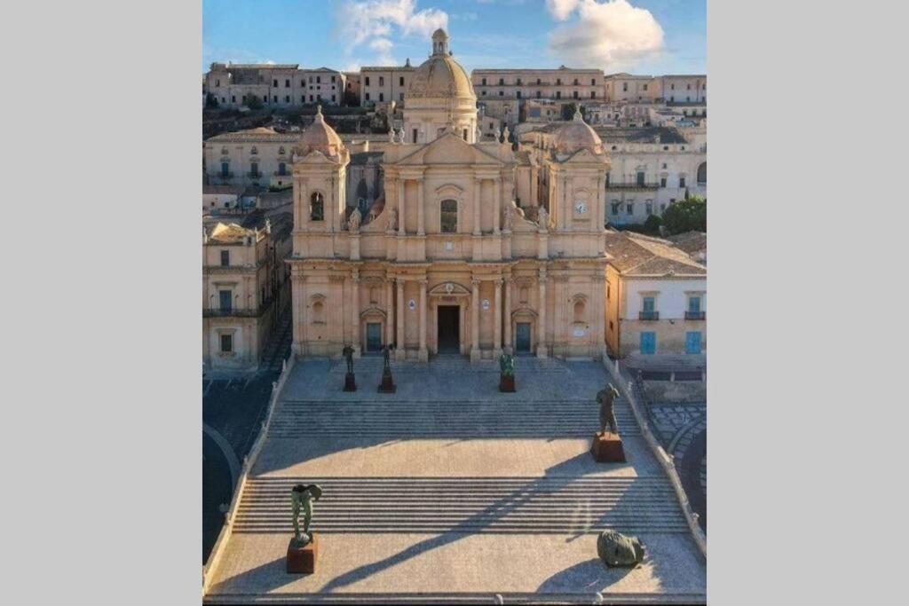 Villa Piccola Casetta In Pieno Centro à Noto Extérieur photo